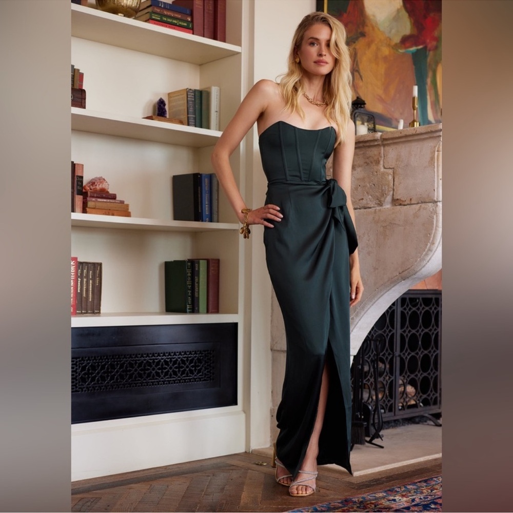 Elegant Dark Green Strapless Dress